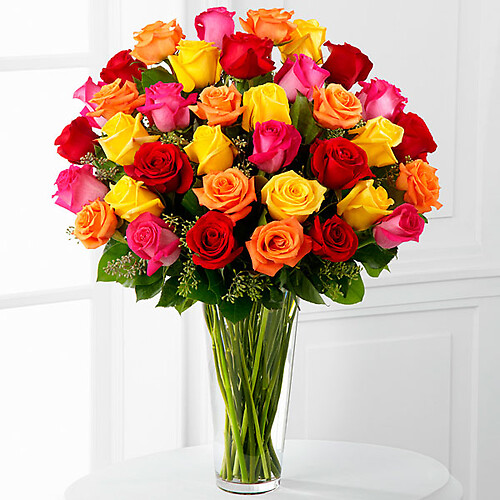 The Bright Spark&amp;trade Rose Bouquet