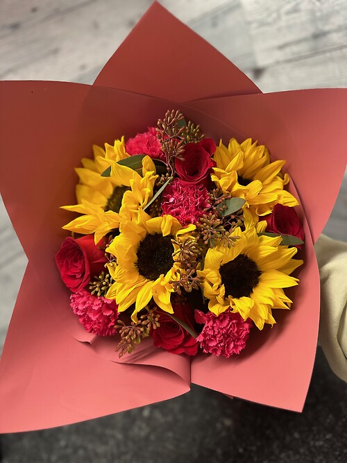 Khloe - Wrapped Bouquet